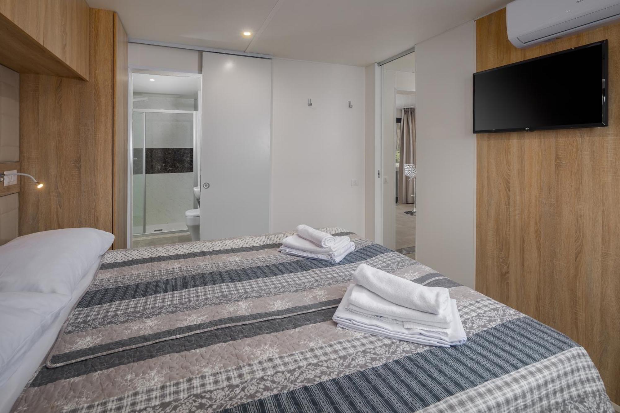Premium Camping Homes Santa Marina, Lanterna Tar-Vabriga Extérieur photo