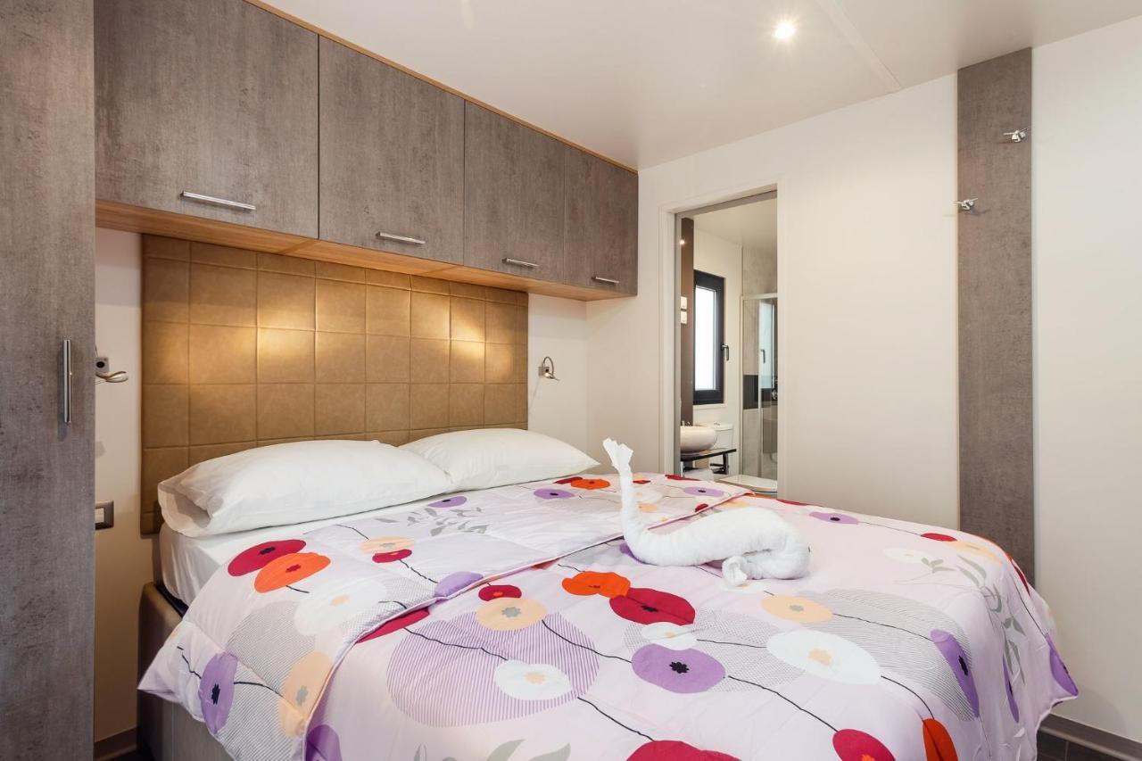 Premium Camping Homes Santa Marina, Lanterna Tar-Vabriga Extérieur photo