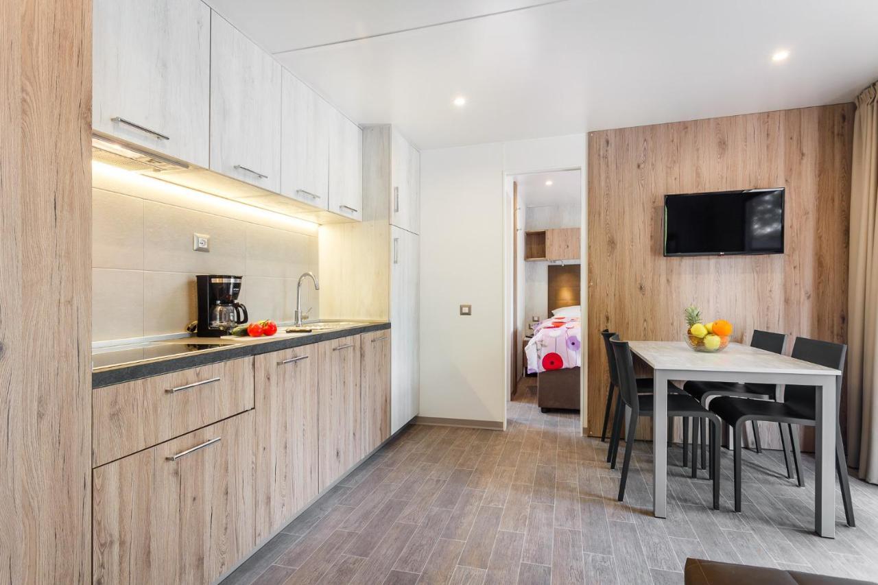 Premium Camping Homes Santa Marina, Lanterna Tar-Vabriga Extérieur photo